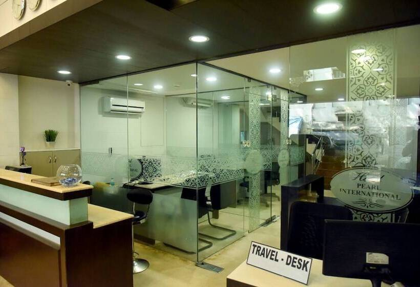 فندق Pearl International