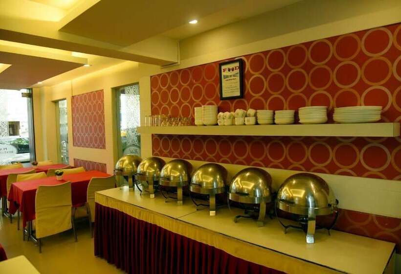 فندق Pearl International