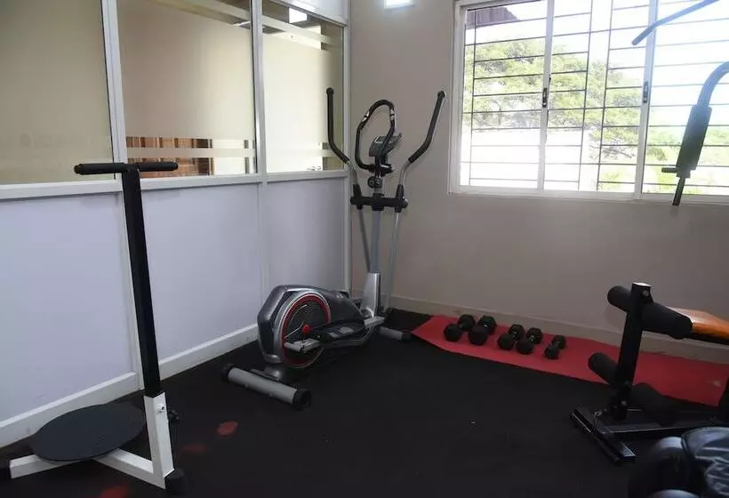 فندق Pearl International