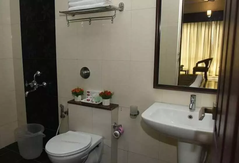 فندق Pearl International