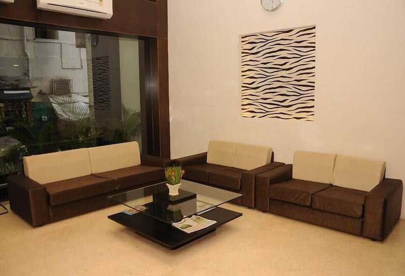 فندق Pearl International