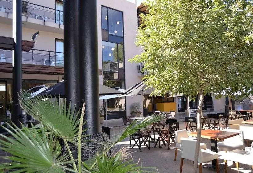 Hotel Plaza Paradiso Petit