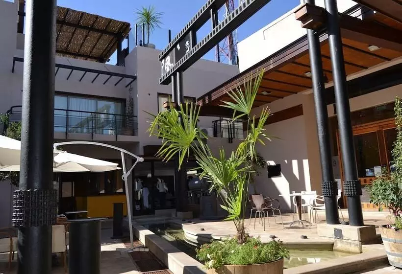 Hotel Plaza Paradiso Petit