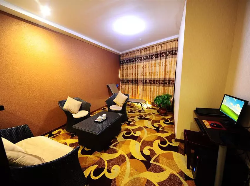 Jiangyue Hotel Changshou Branch