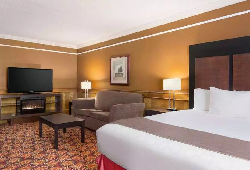 모텔 Travelodge By Wyndham Meadow Lake