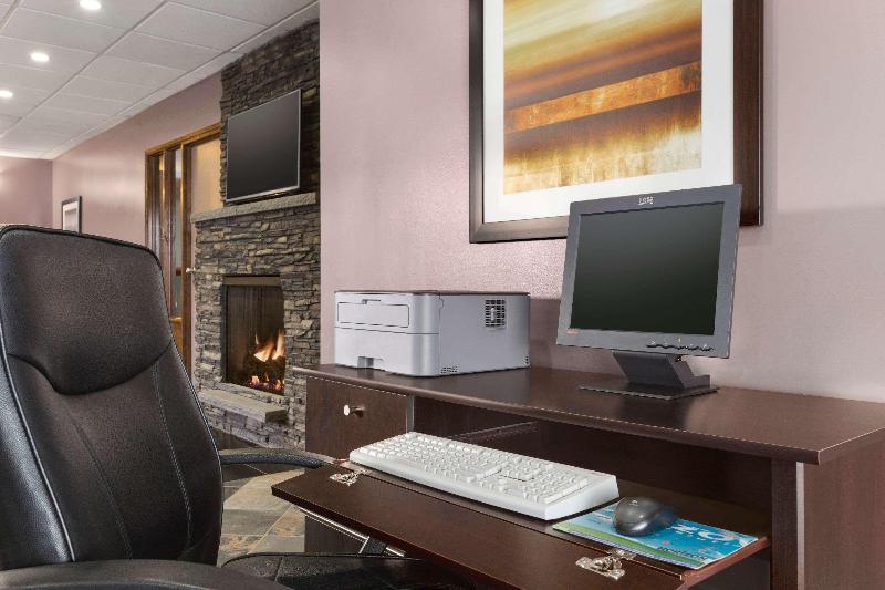 汽车旅馆  Travelodge By Wyndham Meadow Lake