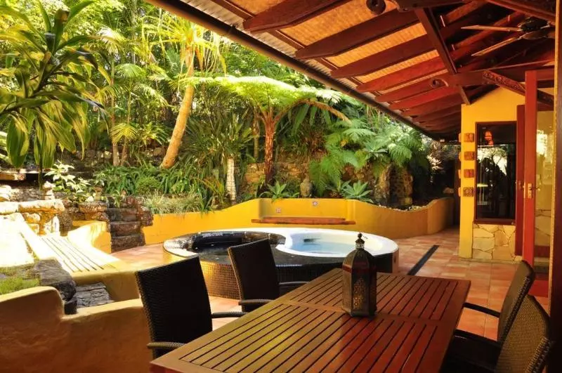 リゾートホテル Garden Burees