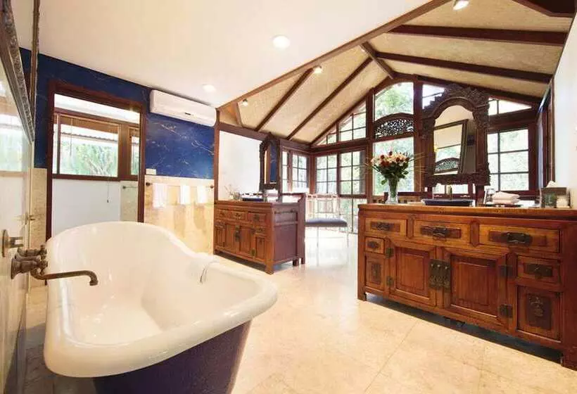 リゾートホテル Garden Burees