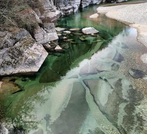 مبيت وإفطار Lou Mouli Di Baou