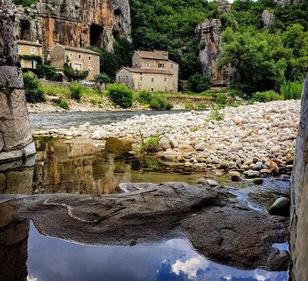 مبيت وإفطار Lou Mouli Di Baou