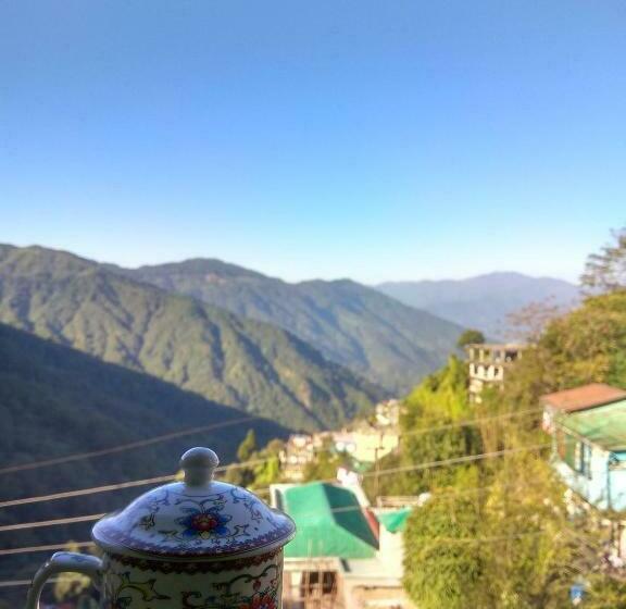 Bed and Breakfast Sunshraya Homestay