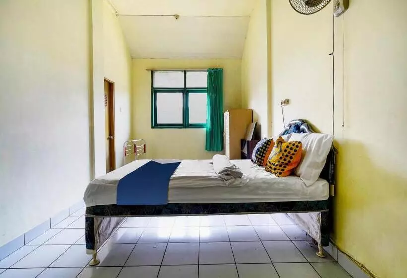 هتل Spot On 91064 Wisma Lec Syariah