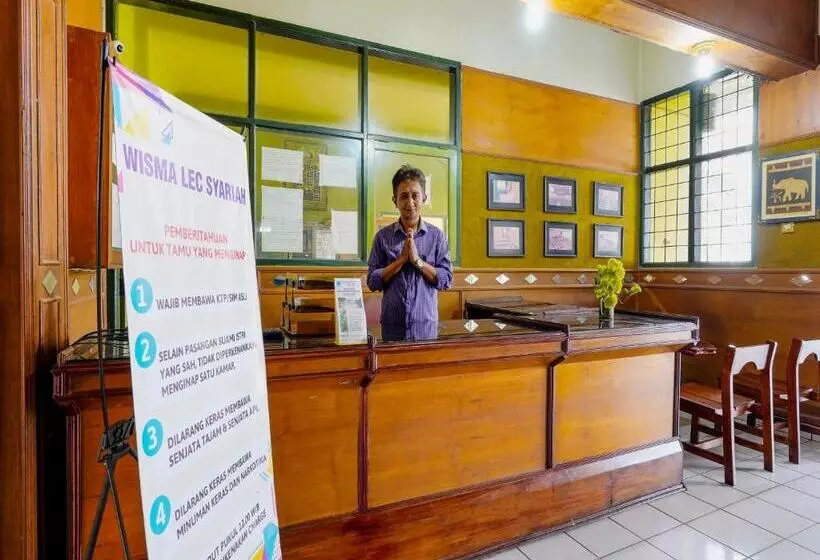 هتل Spot On 91064 Wisma Lec Syariah