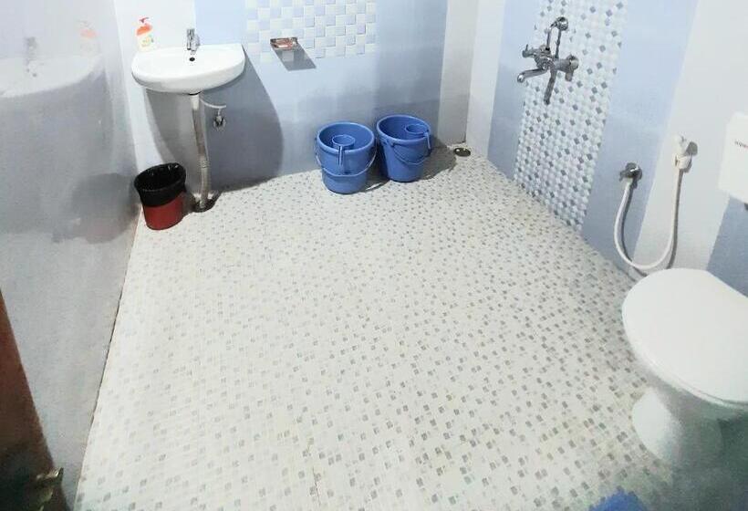 Bed and Breakfast Sardar Bahadur S Heritage Bungalow Estate Stay