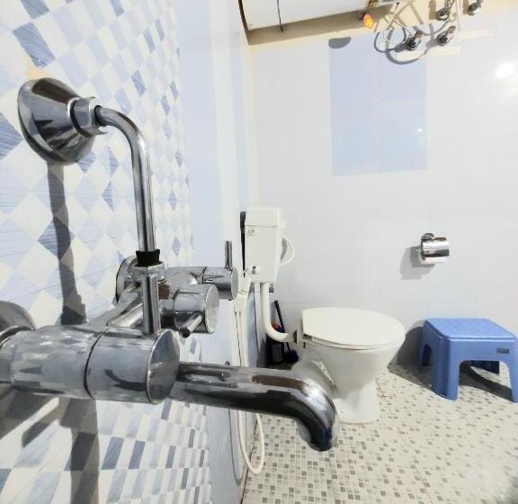 Bed and Breakfast Sardar Bahadur S Heritage Bungalow Estate Stay