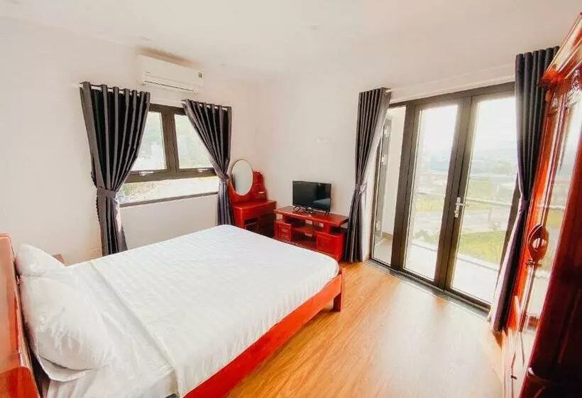 هتل Khách Sạn Ngọc Hồi