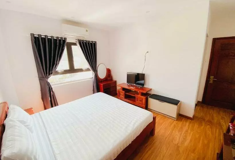 هتل Khách Sạn Ngọc Hồi