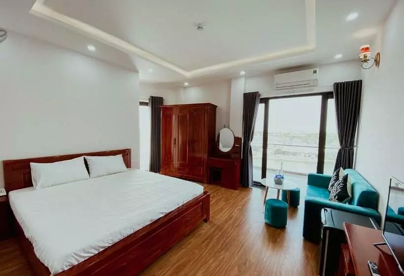 هتل Khách Sạn Ngọc Hồi