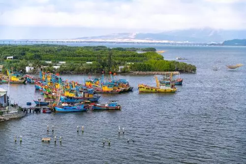 هتل Khách Sạn Ngọc Hồi