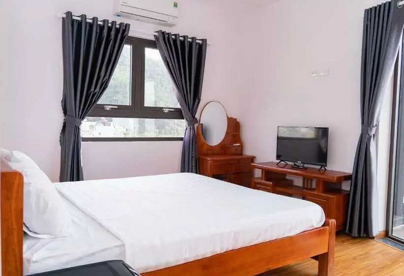 هتل Khách Sạn Ngọc Hồi