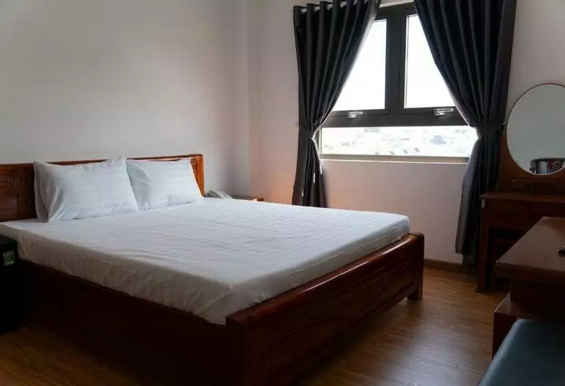 هتل Khách Sạn Ngọc Hồi