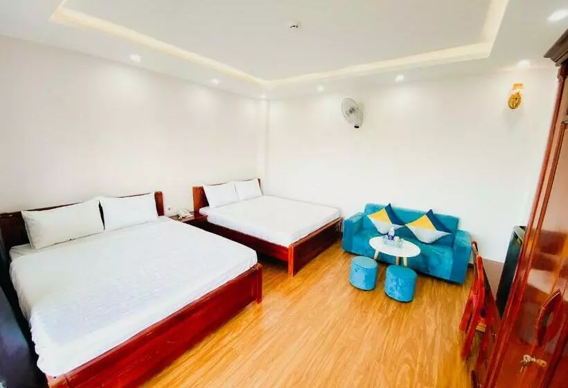 هتل Khách Sạn Ngọc Hồi