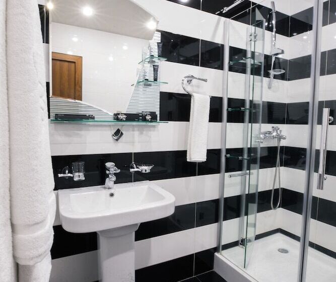 La Defense Hotel Yerevan