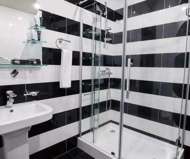 La Defense Hotel Yerevan