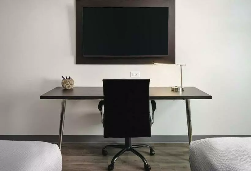 هتل Stayapt Suites Montgomery