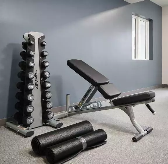 هتل Stayapt Suites Montgomery