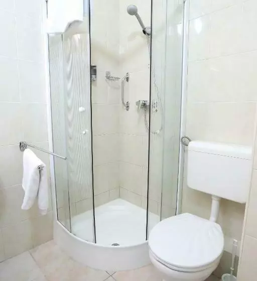 هتل Wesselényi