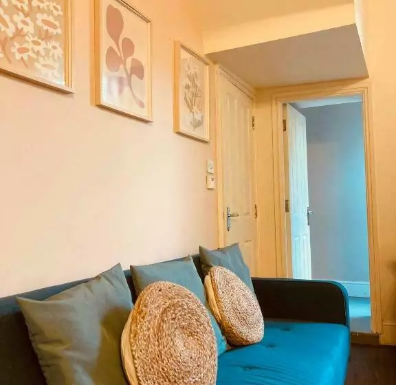 پانسیون Bloomfield  At Stayboom