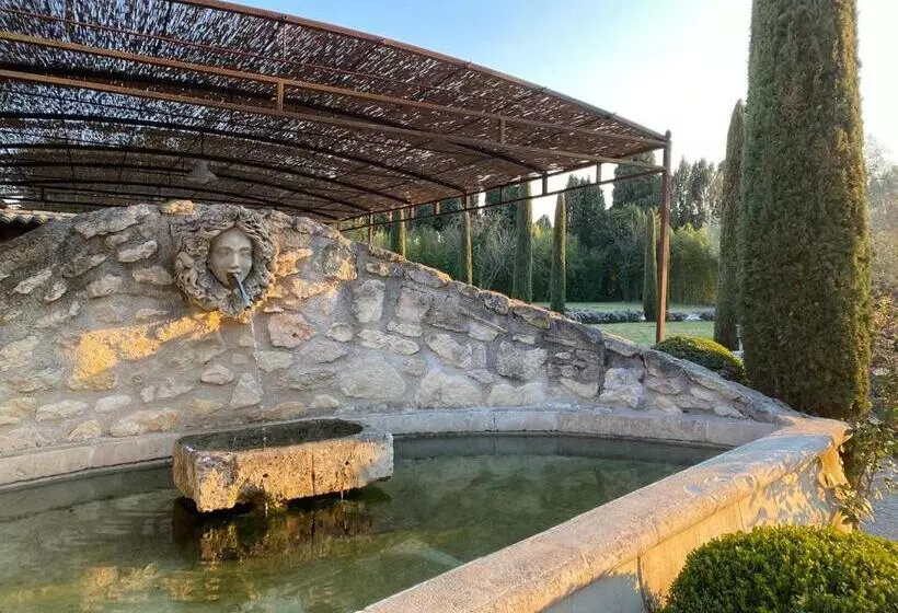 Majatalo Mas Des Bambous