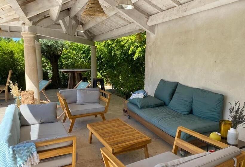 Пансион Mas Des Bambous