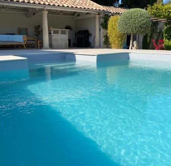 Пансион Mas Des Bambous