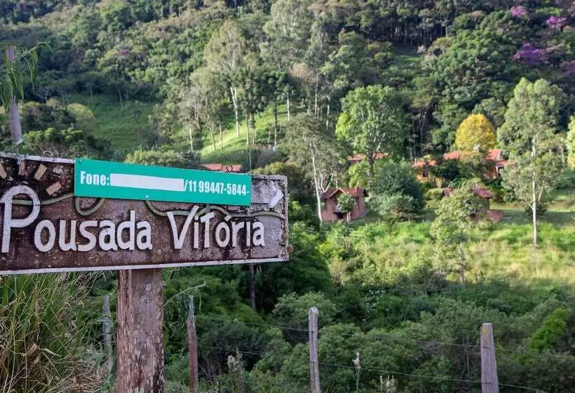 ペンション Pousada Vitória