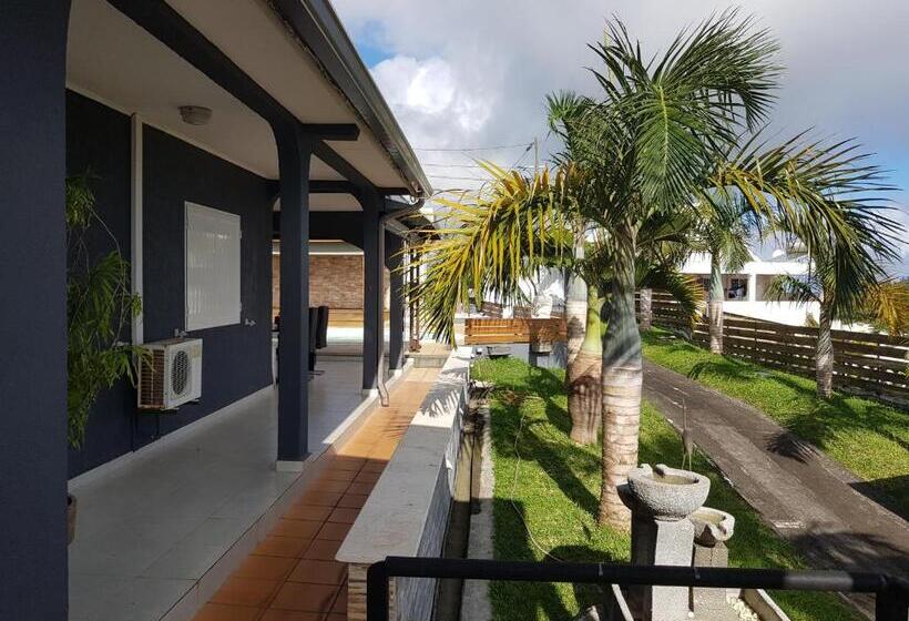 پانسیون Studio Très Bon Standing