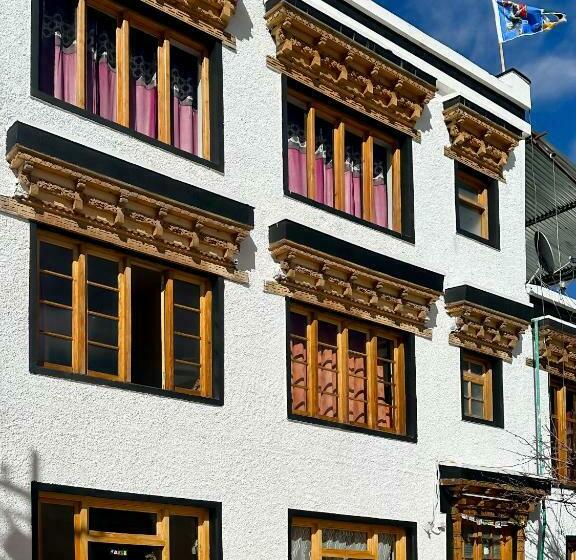 Pensione Zeejeed Palace