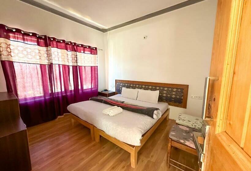 Pensione Zeejeed Palace