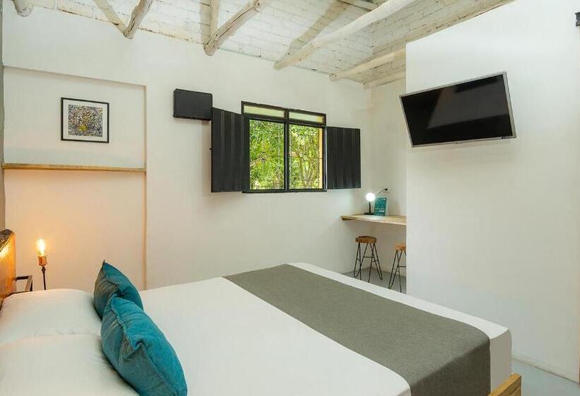 تختخواب و صبحانه Ayenda Flora Jaguar