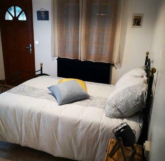 مبيت وإفطار Chambres D Hôtes De Charme La Joséline