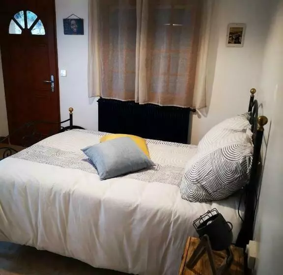 ベッドアンドブレックファースト Chambres D Hôtes De Charme La Joséline