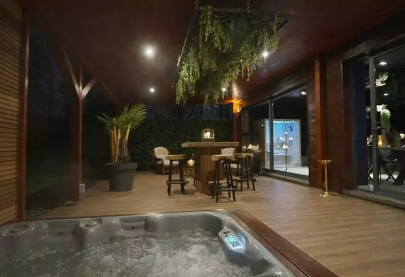 تختخواب و صبحانه Les Suites M