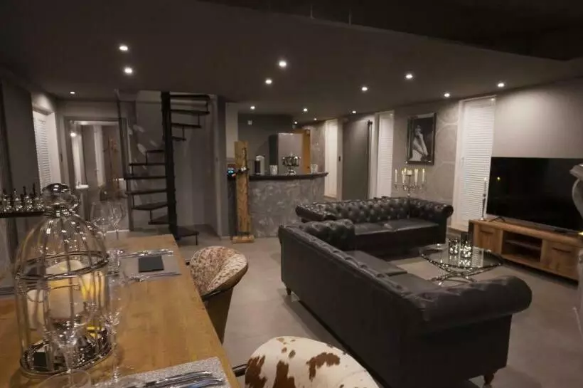 تختخواب و صبحانه Les Suites M