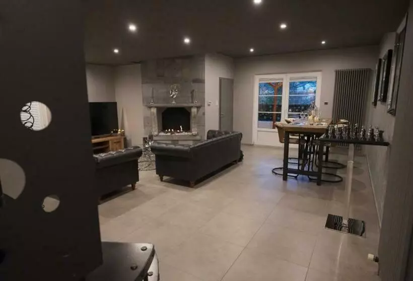 تختخواب و صبحانه Les Suites M