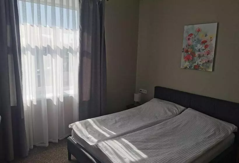 Central Hotel With Free Parking