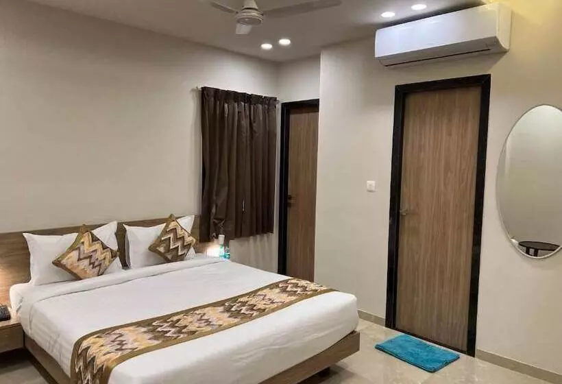 ホテル Natham By Vrinda