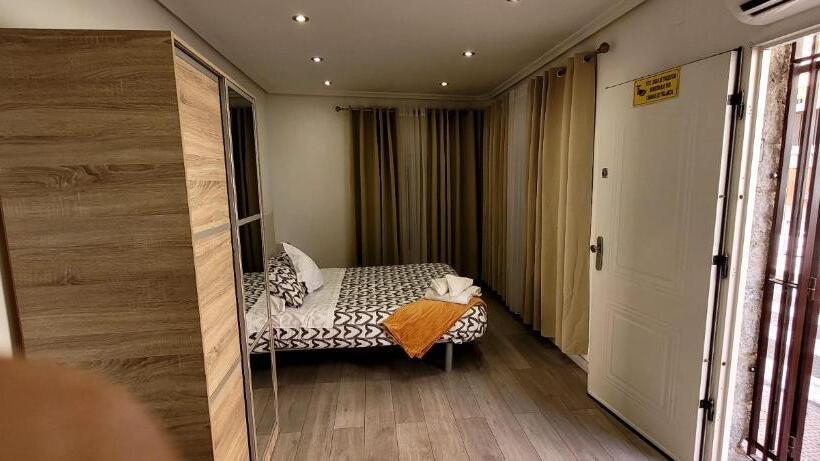 پانسیون Hospedaje Puente De Vallecas