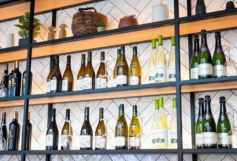 Staycity Aparthotels Paris La Defense