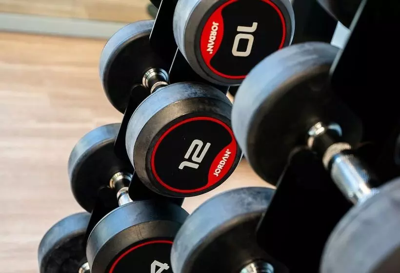 Staycity Aparthotels Paris La Defense